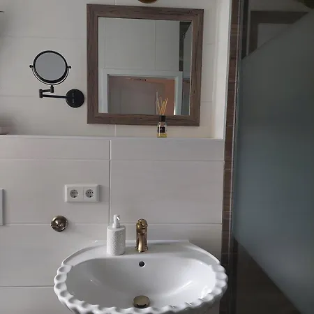 Daire Neu! Boehlitz Neun *