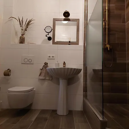 Daire Neu! Boehlitz Neun *